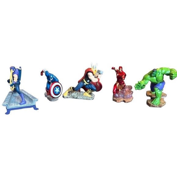 Disney Store Exclusive Marvel Avengers Figurine Playset 2011 3" Capt. Am… - Picture 1 of 8